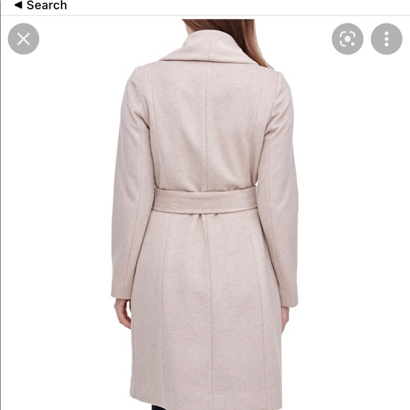 DKNY wool coat in bone. Size small. Perfect condition, worn once. - Picture 3 of 7